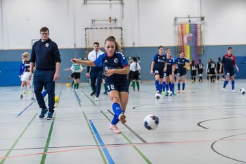 Bild 83 - F Loewinnen Hallen Cup